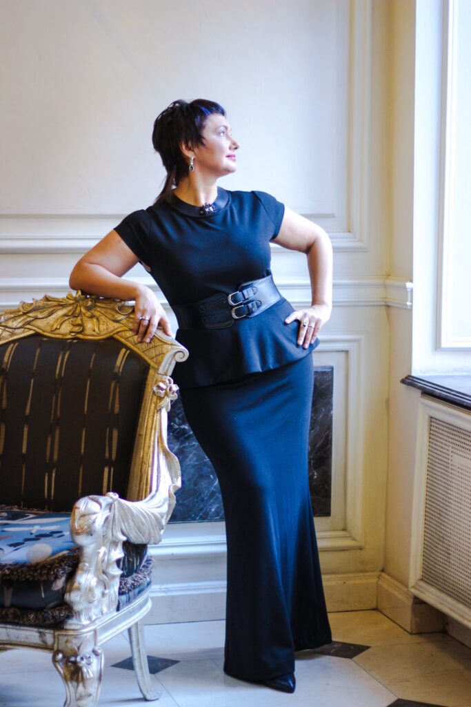 Кроткая-женская-стрижка-17